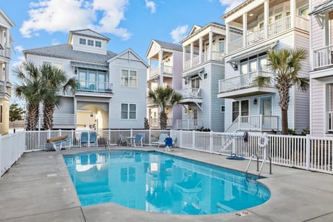 Condo, 3 Bedrooms | Pool | Outdoor pool