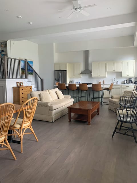Spry 2 living, dining, and kitchen
