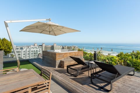 Exclusive Apartment | Terrace/patio