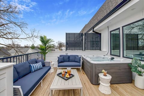 Private Outdoor Area | Rooftop Deck | Hot Tub | Outdoor Seating | Third Floor