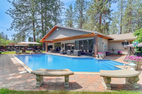 Spokane Valley Vacation Rental | 2BR | 1BA | Stairs Required | 650 Sq Ft