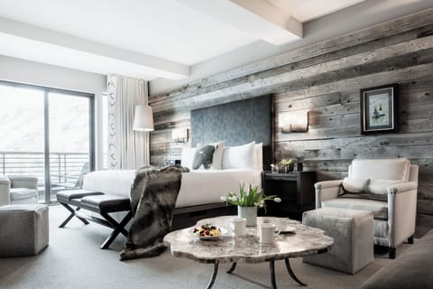 Bridger Suite | Premium bedding, down comforters, pillowtop beds, in-room safe