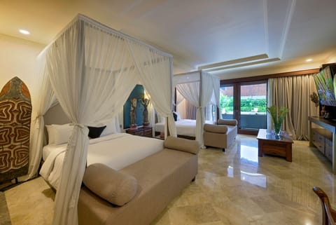 Luxury Villa, 5 Bedrooms, Garden View | In-room safe, desk, iron/ironing board, free WiFi