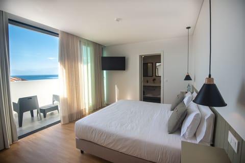 Premium Room | Desk, free WiFi, bed sheets