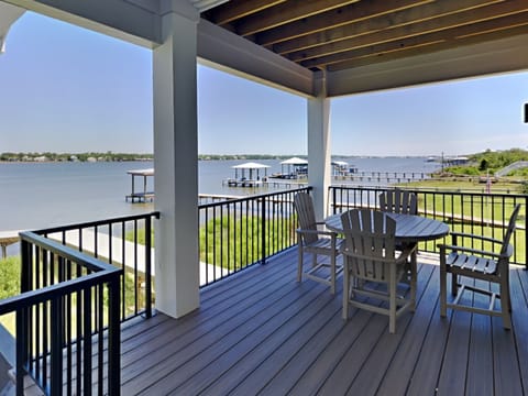 Welcome to Sandpiper Cottages #E - Bayside Breeze!