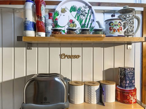 Kitchen | The Cabin, Cenarth