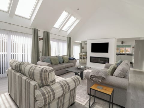 Cottage | Living area