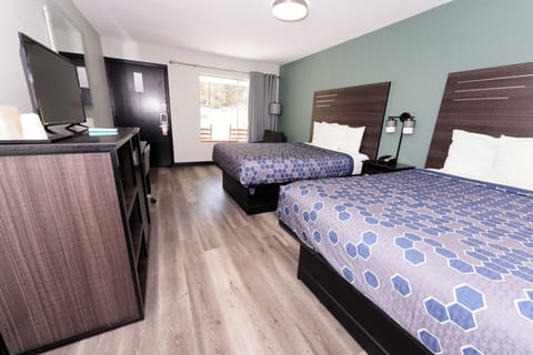 Room | Desk, free WiFi, bed sheets