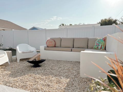 Outdoor Fire pit Area