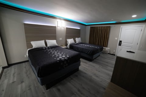 Deluxe Double Room | Free WiFi, bed sheets