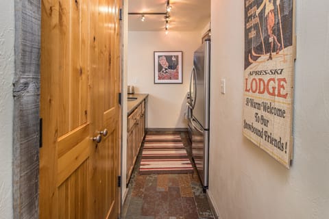 Large pantry to store your food!