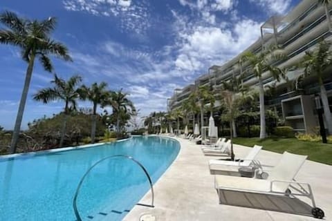 Common Pool with Ocean View