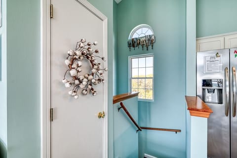 Steps to the 3rd floor expansive living room area