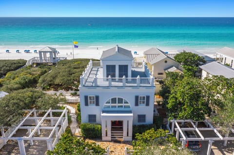 WELCOME TO SAVANNAH SANDS IN SEASIDE, FLORIDA!