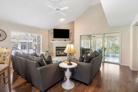 Condo, Multiple Beds, Fireplace, Garden View (Garden View Escape) | Living area | 42-inch flat-screen TV with digital channels, fireplace