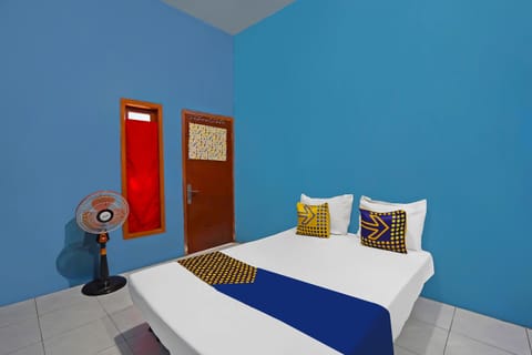 Double Room | Laptop workspace, free WiFi, bed sheets