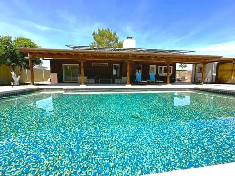 Giant, sparkling pool!