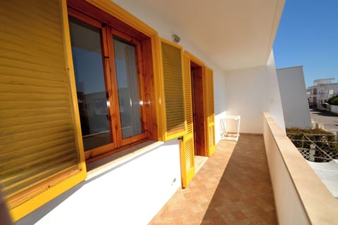 Apartment, 2 Bedrooms, Smoking, Balcony | Exterior detail