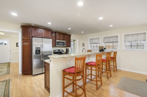 The Chef in your family will adore the Well-Stocked Kitchen.