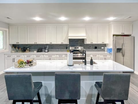 Large Island with seating