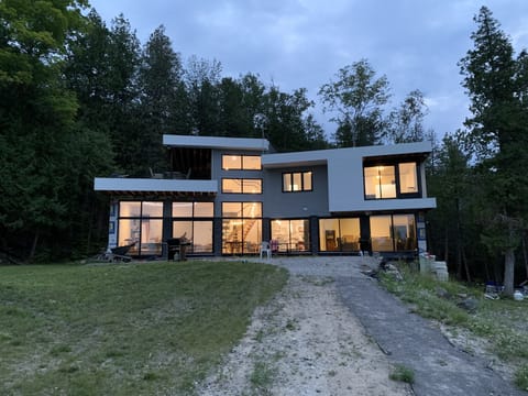 Lakeside windows 