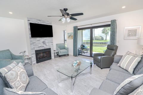St. Augustine Beach Rentals Living Room