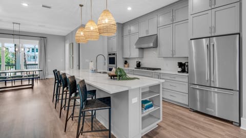 Majestic Palm 2nd Floor Kitchen