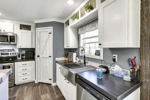 House (4 Bedrooms) | Interior