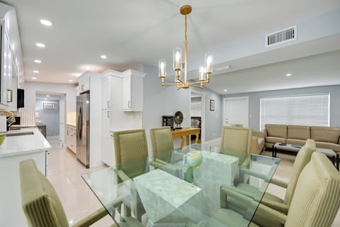 Villa (4 Bedrooms) | Interior