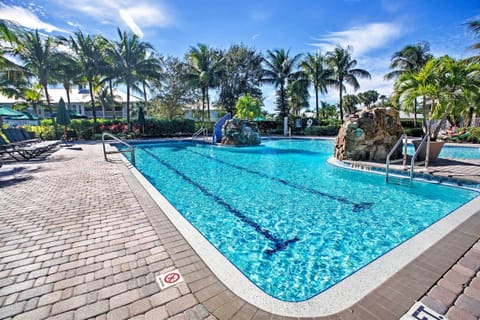 Apartment (2 Bedrooms) | Front of property