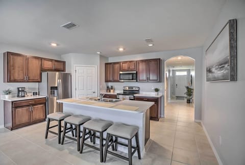House (3 Bedrooms) | Interior