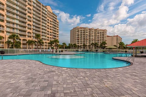 Apartment (3 Bedrooms) | Front of property
