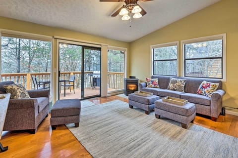 House (2 Bedrooms) | Interior