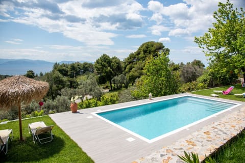 Swim, jacuzzi, Enjoy your drink  letting your gaze travel to nature