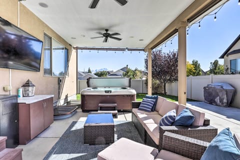 House (5 Bedrooms) | Interior