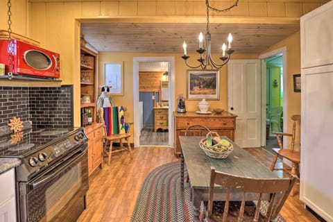 Cottage (2 Bedrooms) | Interior