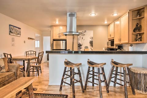Apartment (2 Bedrooms) | Front of property