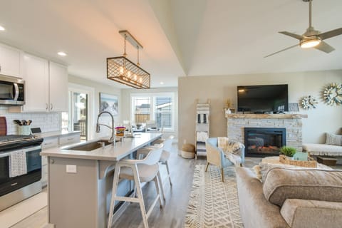 House (2 Bedrooms) | Interior