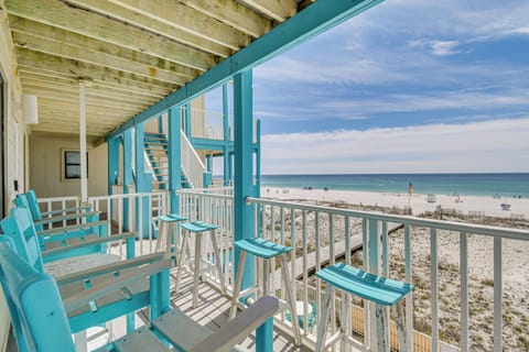 Apartment (3 Bedrooms) | Front of property