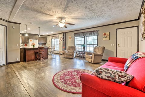 House (2 Bedrooms) | Interior
