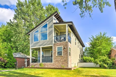 House (4 Bedrooms) | Front of property