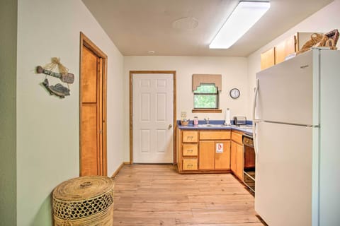 Apartment (0 Bedroom) | Interior