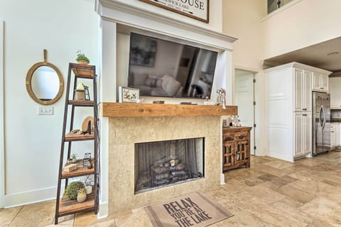 House (5 Bedrooms) | Interior