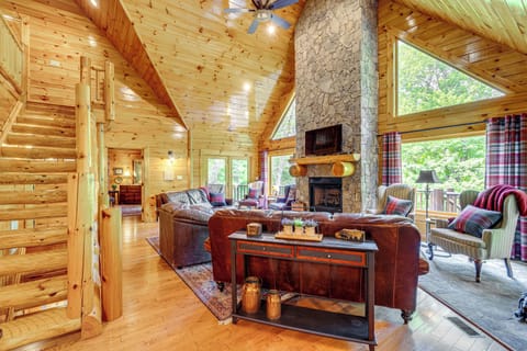 House (5 Bedrooms) | Interior
