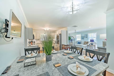 House (2 Bedrooms) | Front of property