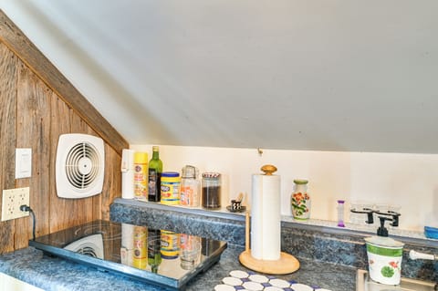 Apartment (0 Bedroom) | Interior