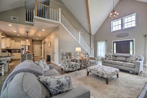 House (3 Bedrooms) | Interior