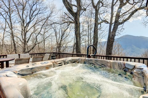 House (4 Bedrooms) | Front of property