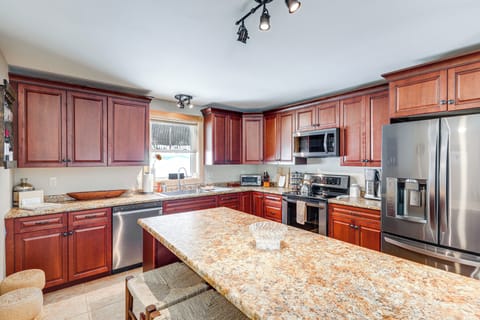 House (3 Bedrooms) | Interior