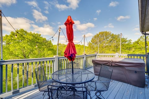 Taylorsville Vacation Rental | 2BR | 2BA | Stairs to Enter | 991 Sq Ft